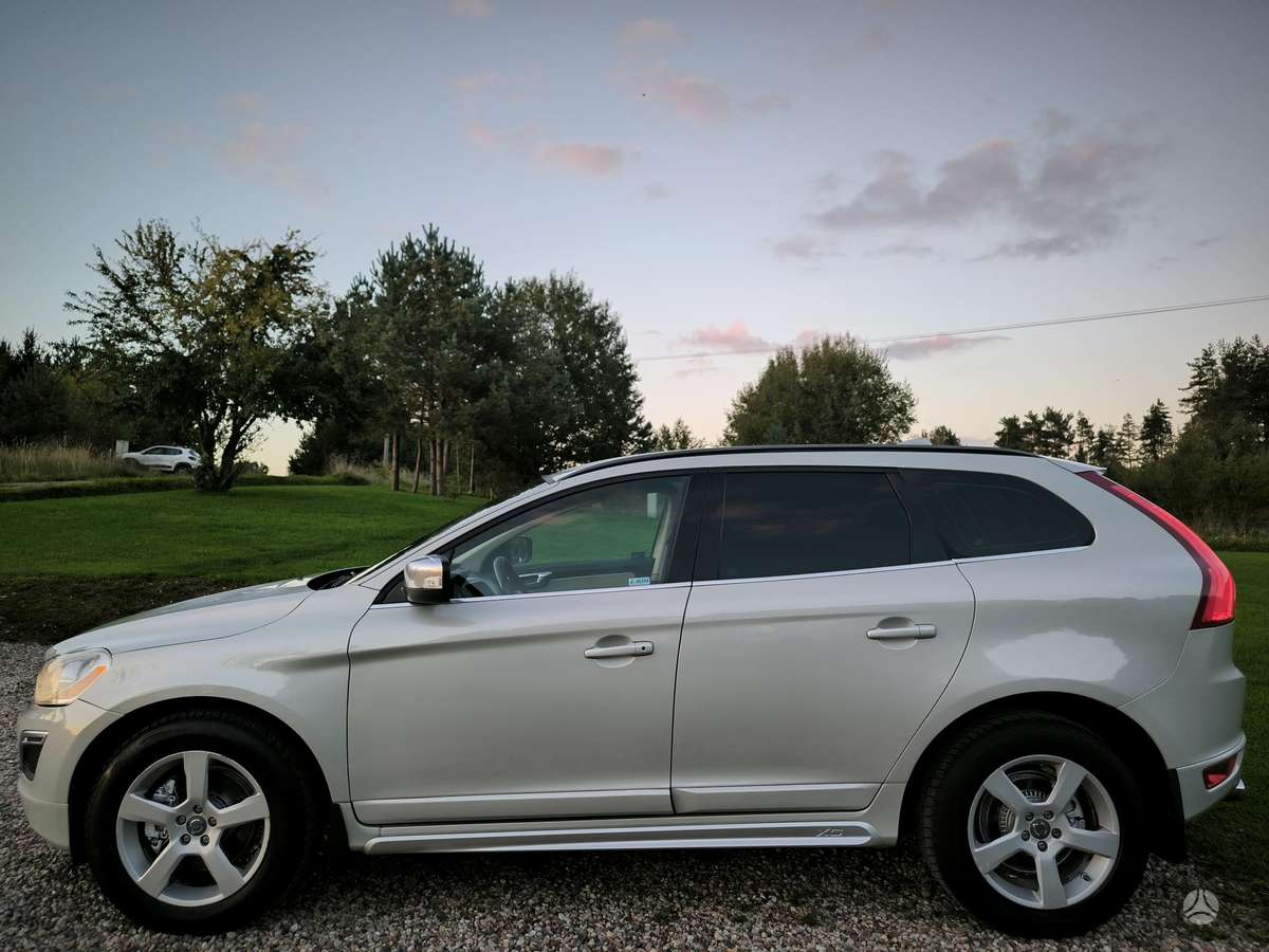 Volvo XC60 2010 — photo 5