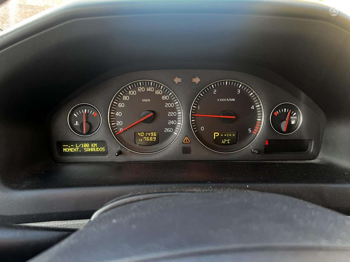 Volvo XC70 2005 — photo 12