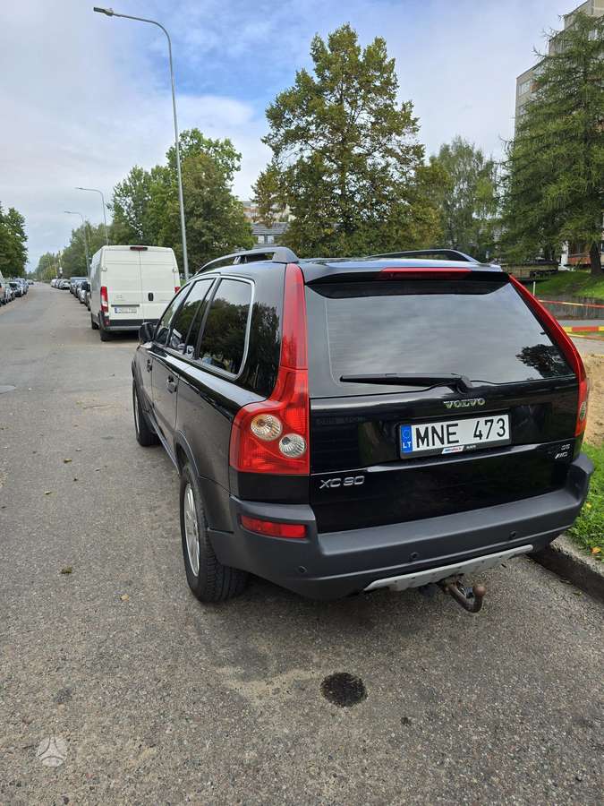Volvo XC90 2006 — engine 2401 cm³, 185 HP (136kW)
