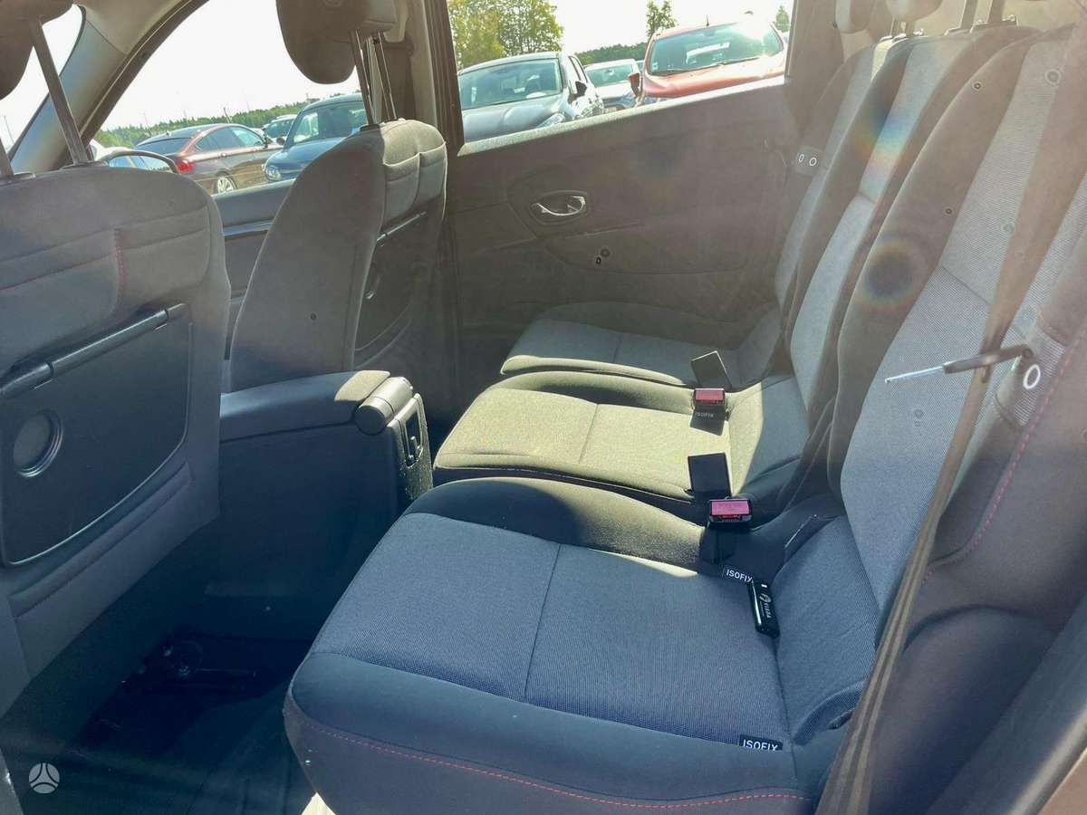 Renault Scenic 2013 — photo 8