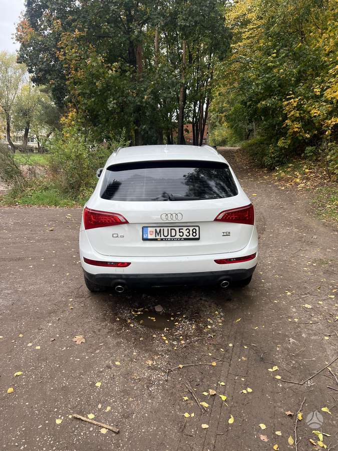 Audi Q5 2012 — interior