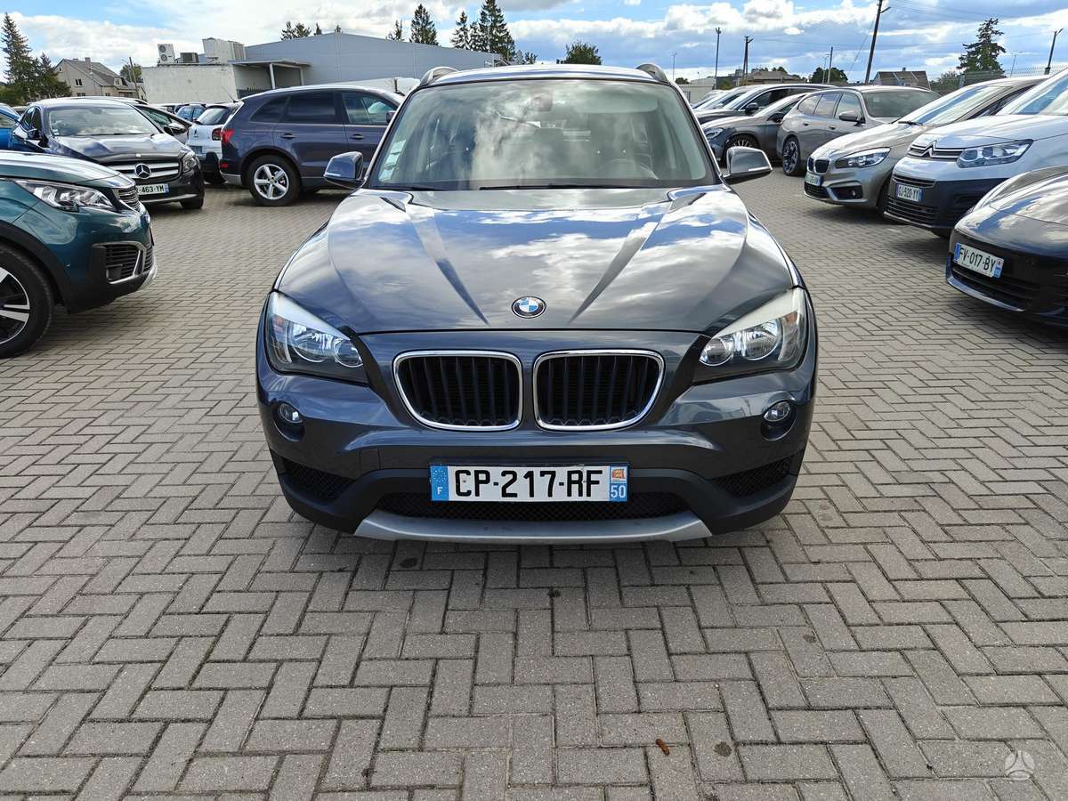 BMW X1 2013 — вигляд ззаду