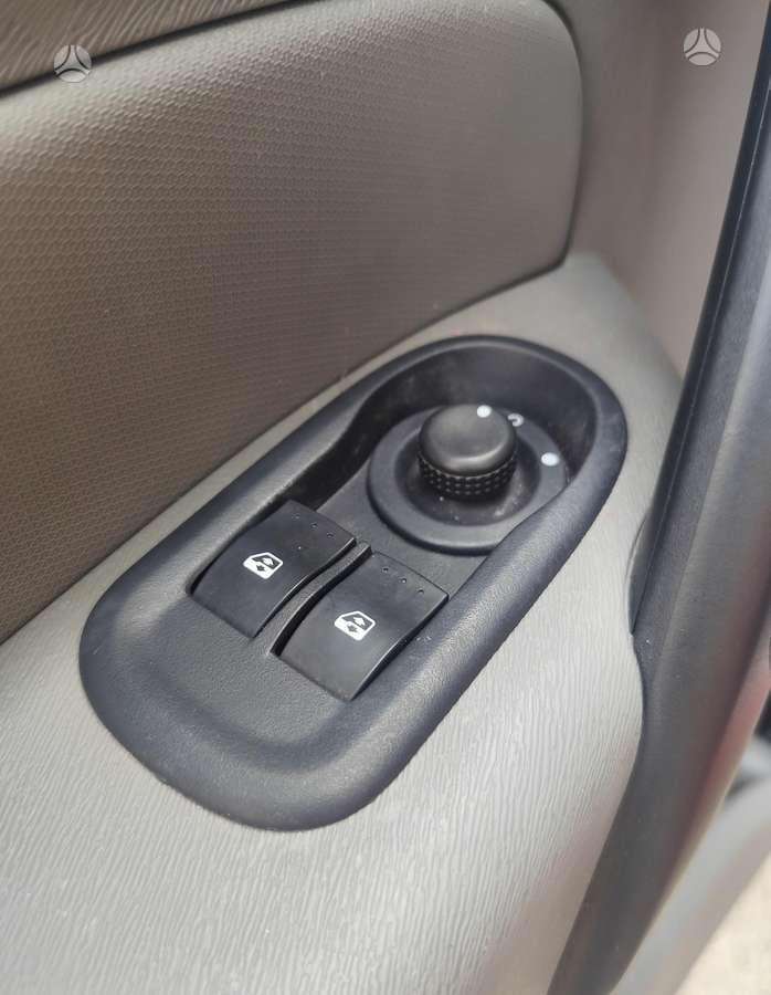 Renault Kangoo 2010 — photo 13