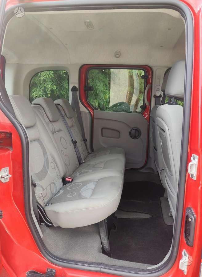 Renault Kangoo 2010 — photo 8