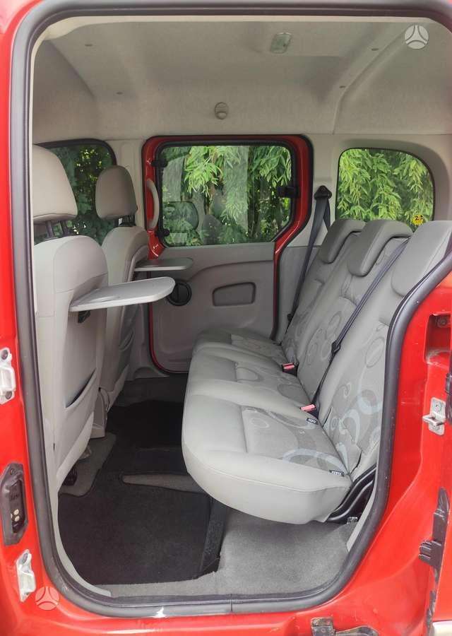Renault Kangoo 2010 — photo 9