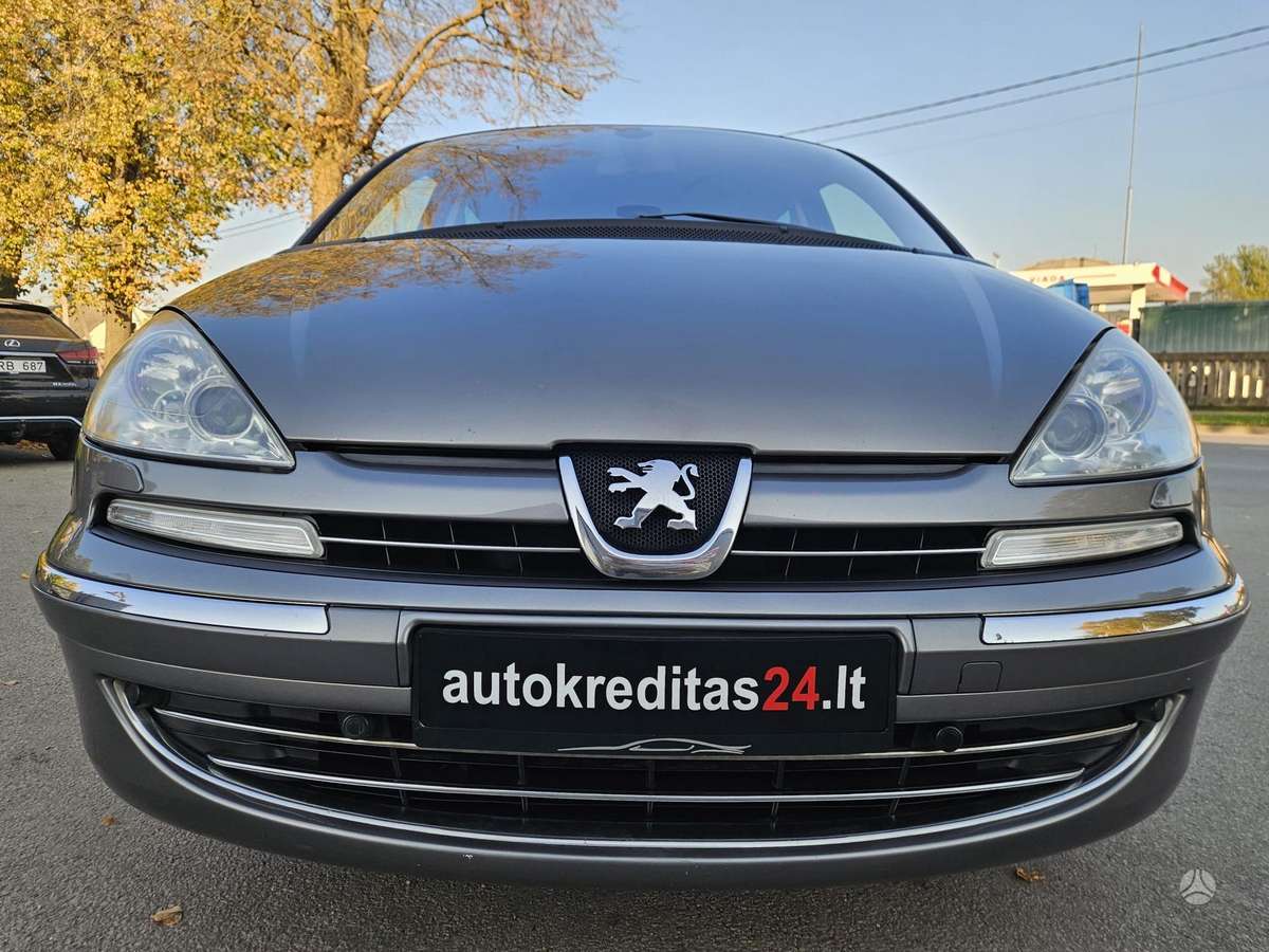 Peugeot 807 2011 — вигляд ззаду