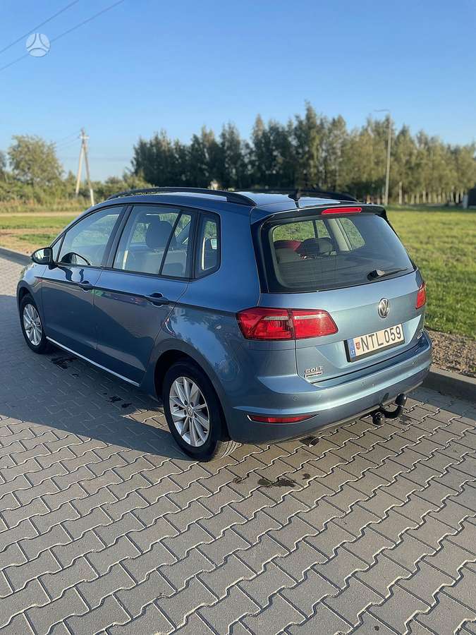 Volkswagen Golf 2014 — rear view
