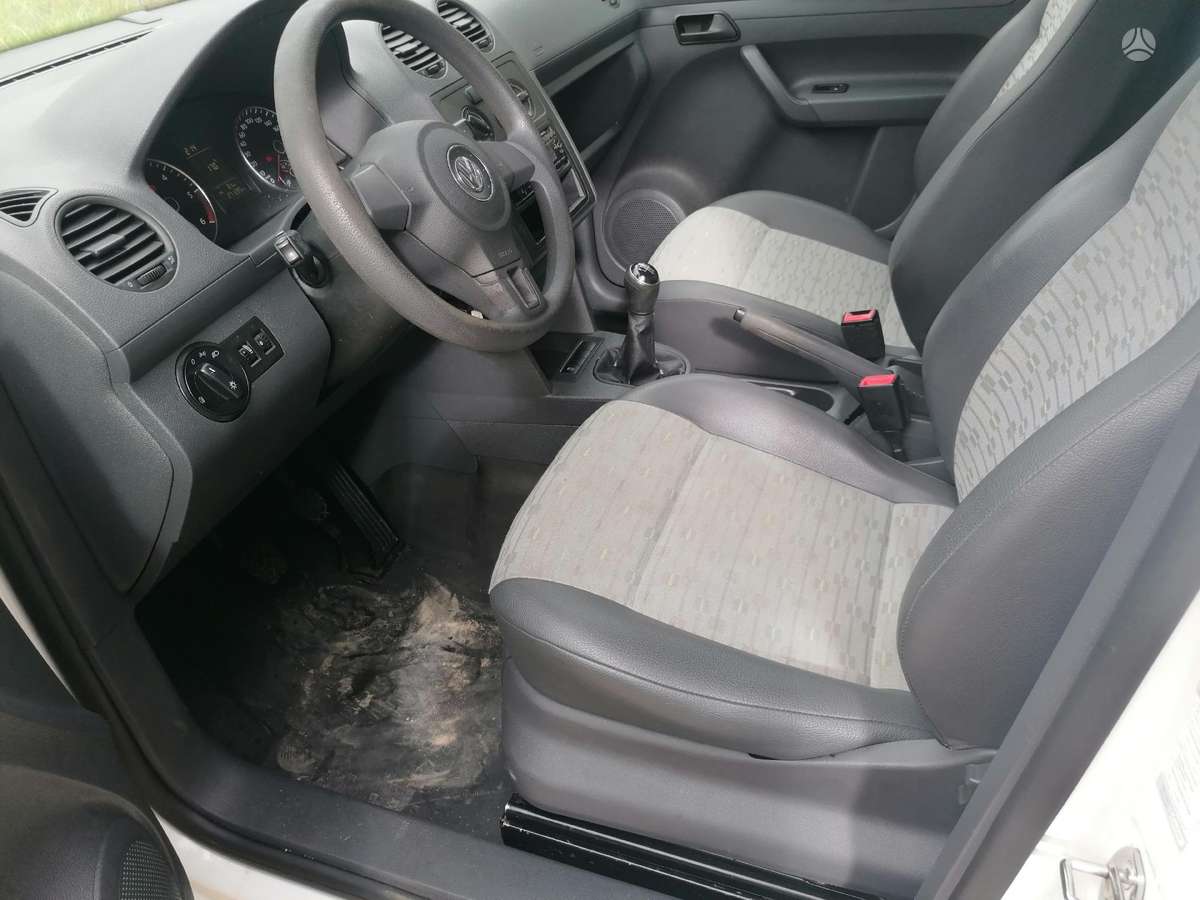 Volkswagen Caddy 2013 — photo 8