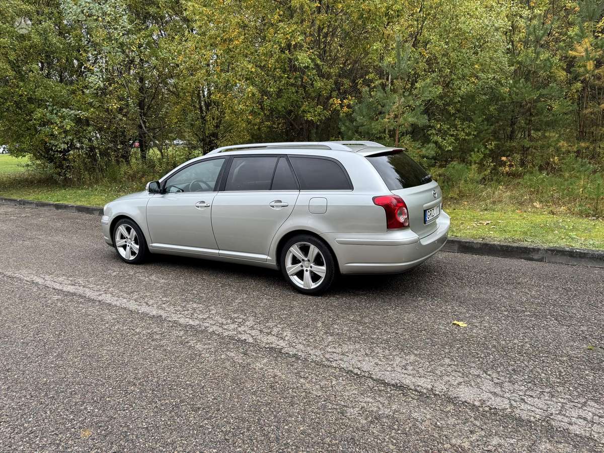 Toyota Avensis 2007 — двигун 2231 cm³, 177 HP (130kW)