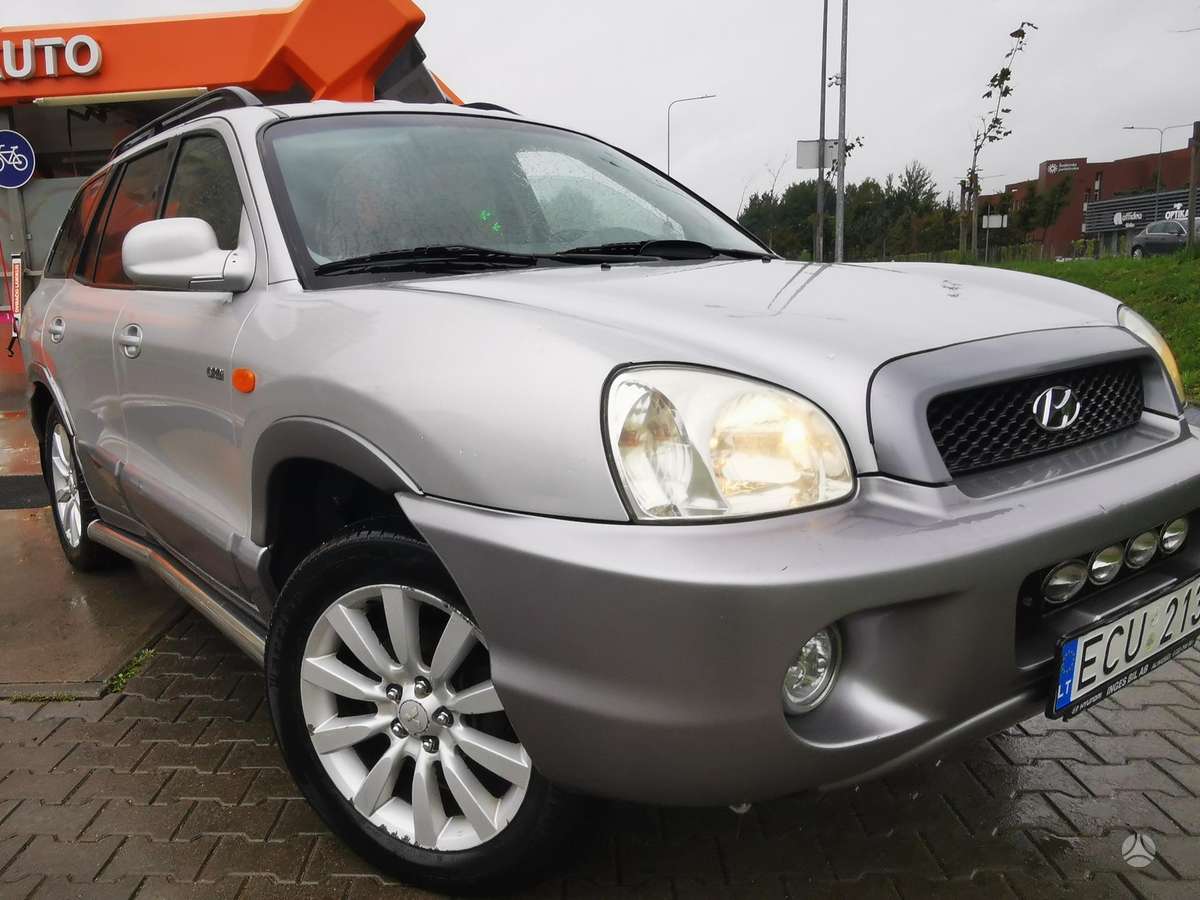 Hyundai Santa 2004 — photo 17