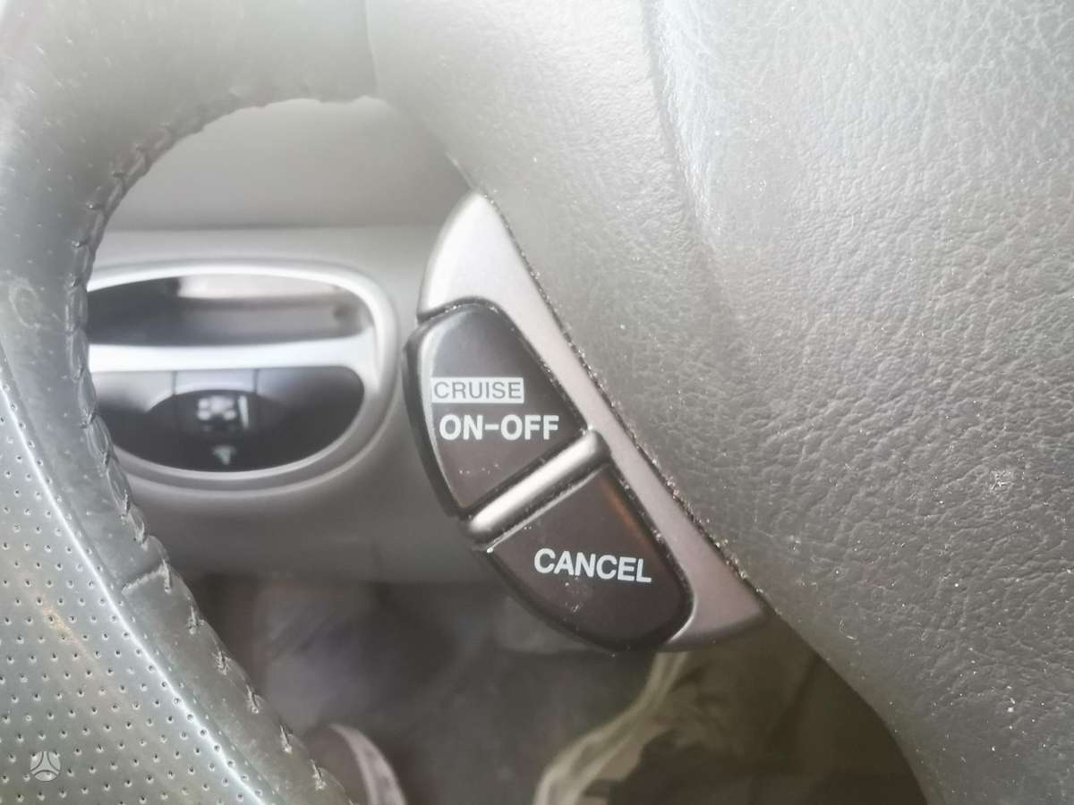 Hyundai Santa 2004 — photo 27