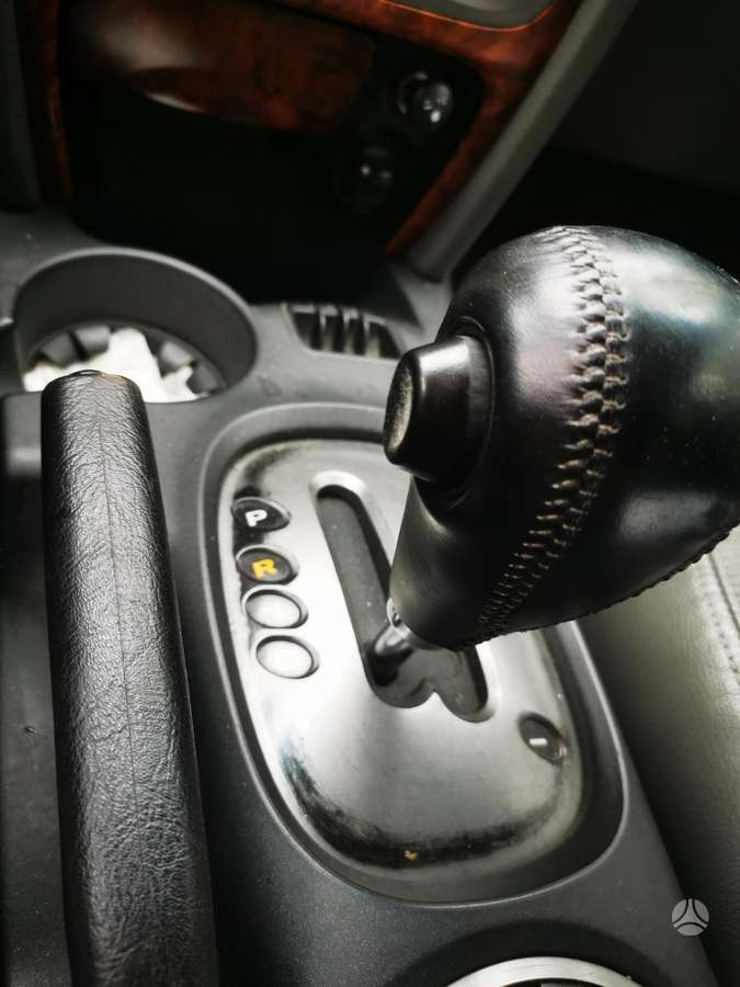Hyundai Santa 2004 — photo 5
