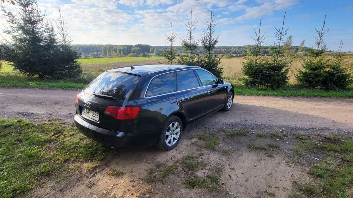 Audi A6 2007 — салон
