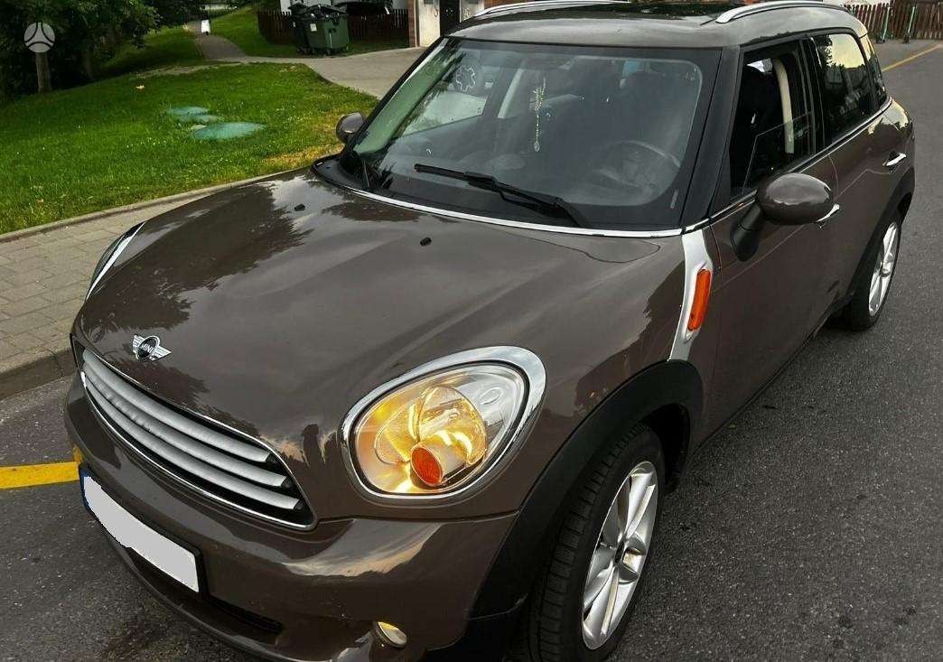 Mini Countryman 2011 — салон