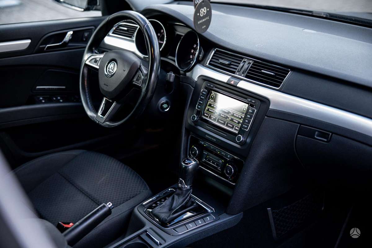 Skoda Superb 2014 — фото 21