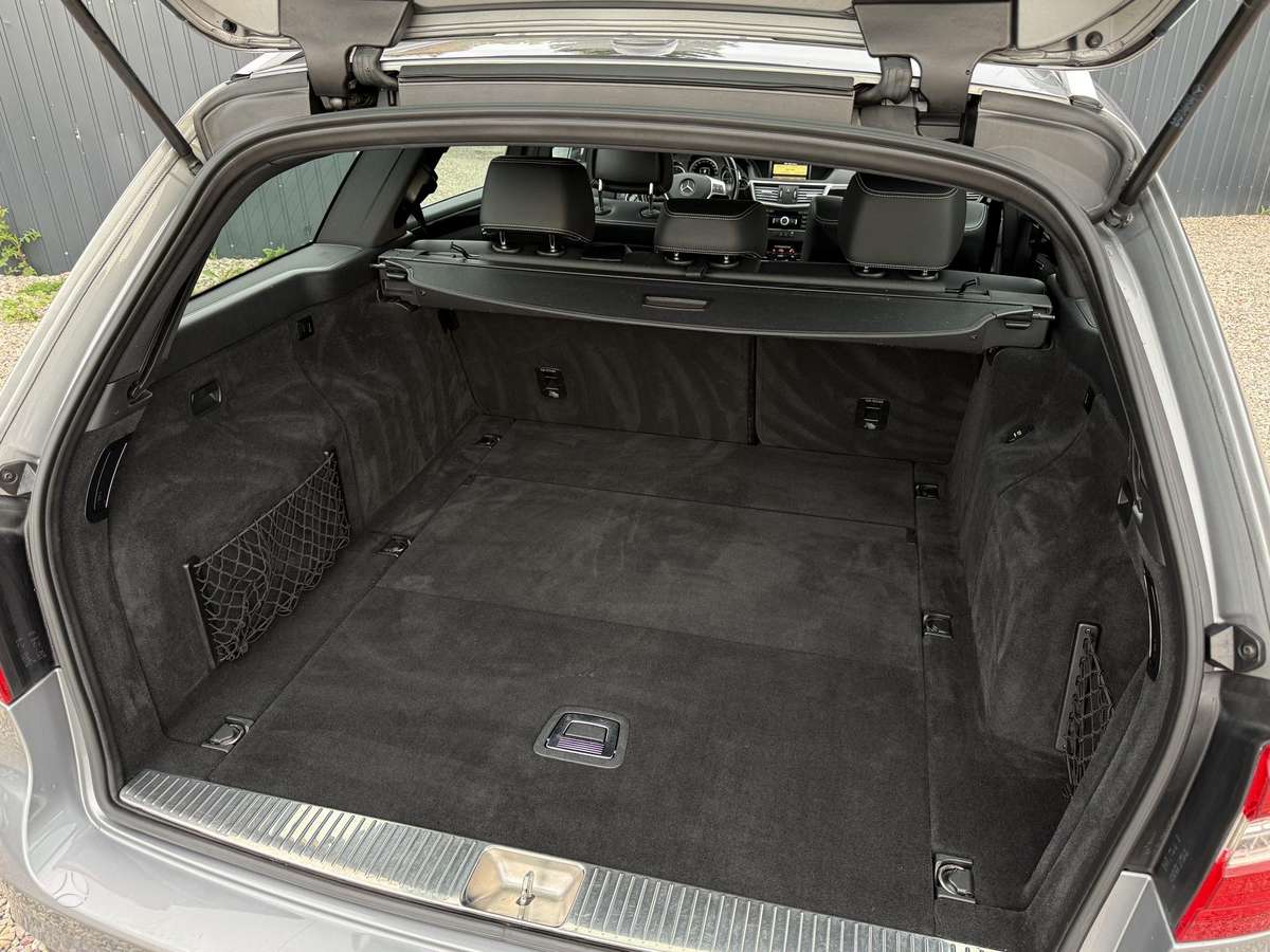 Mercedes-Benz E250 2012 — photo 15