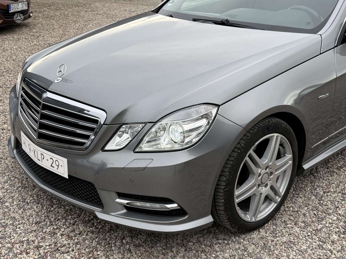 Mercedes-Benz E250 2012 — photo 8