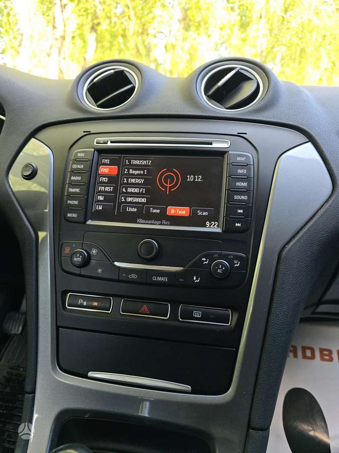 Ford Mondeo 2012 — photo 20