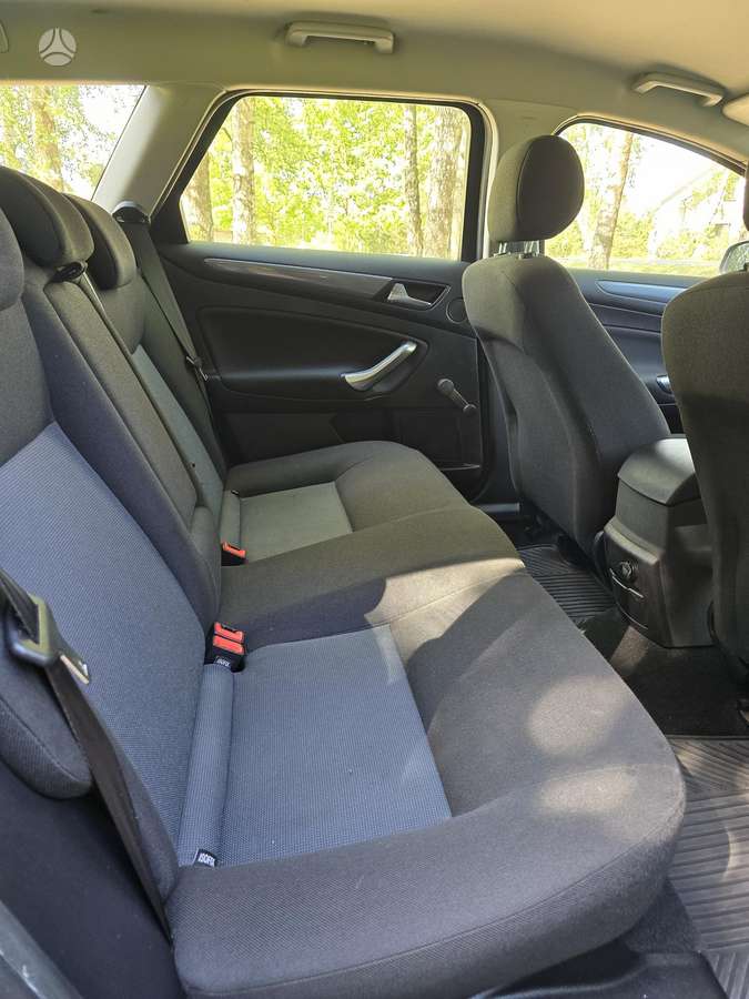 Ford Mondeo 2012 — photo 25