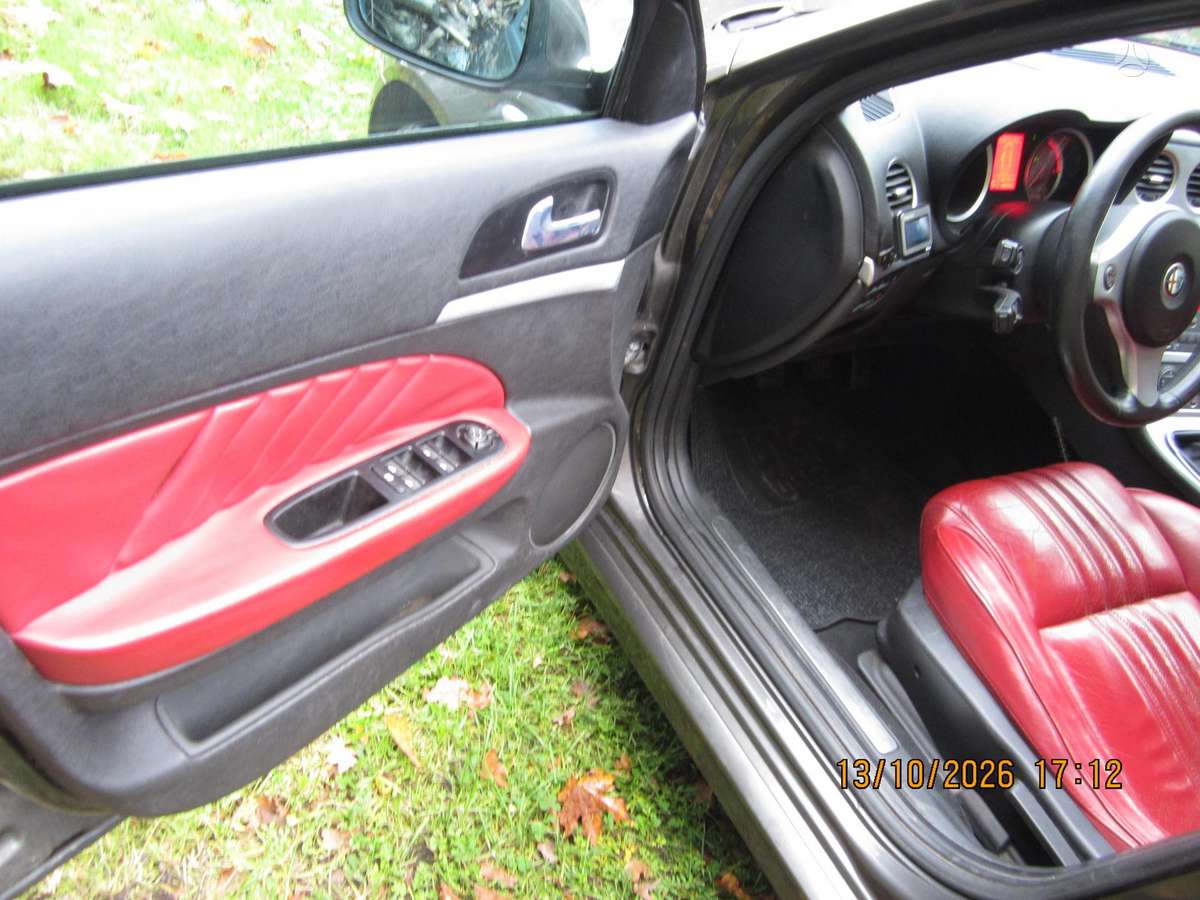 Alfa Romeo 2006 — photo 8