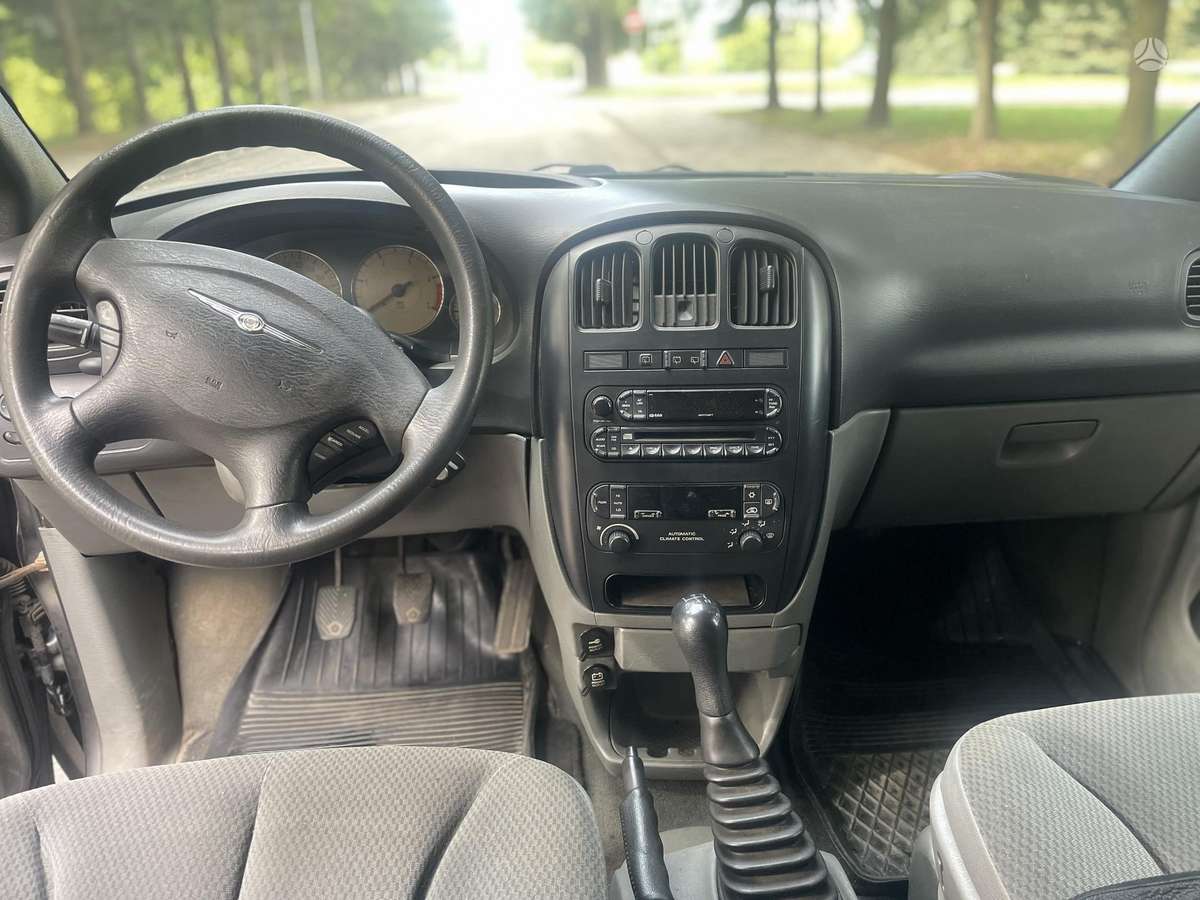 Chrysler Grand 2006 — photo 14