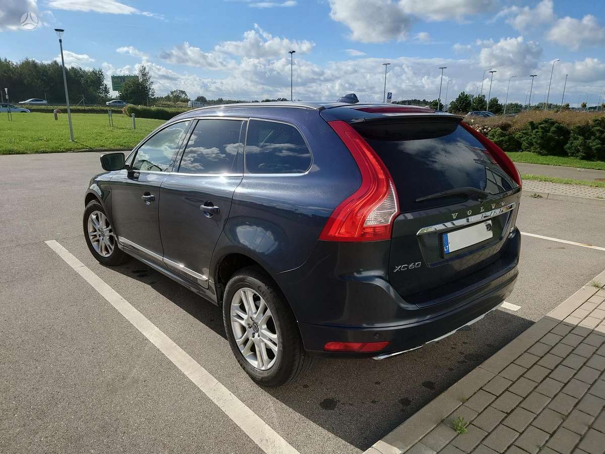 Volvo XC60 2015 — engine 2497 cm³, 250 HP (184kW)