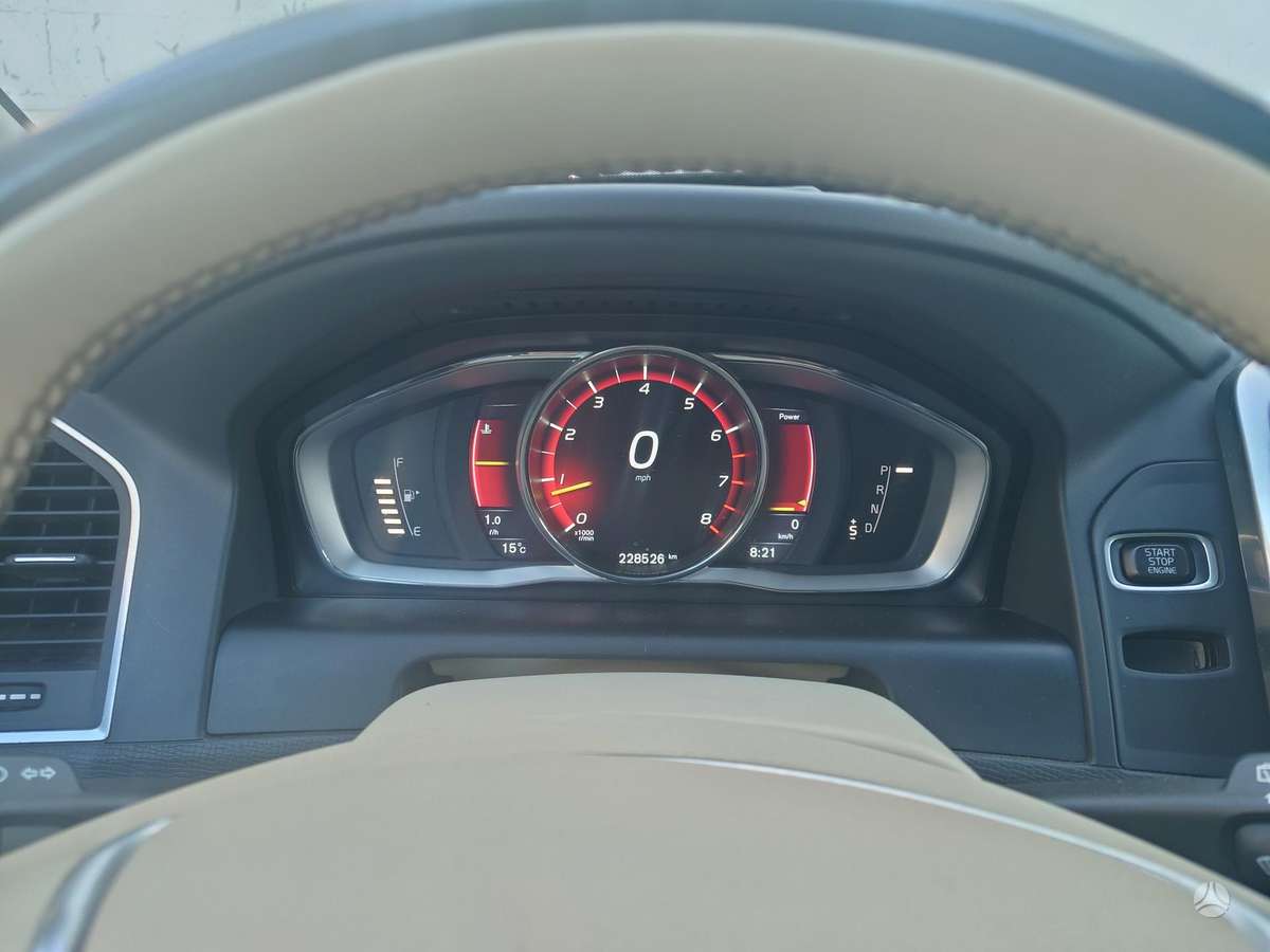 Volvo XC60 2015 — photo 9