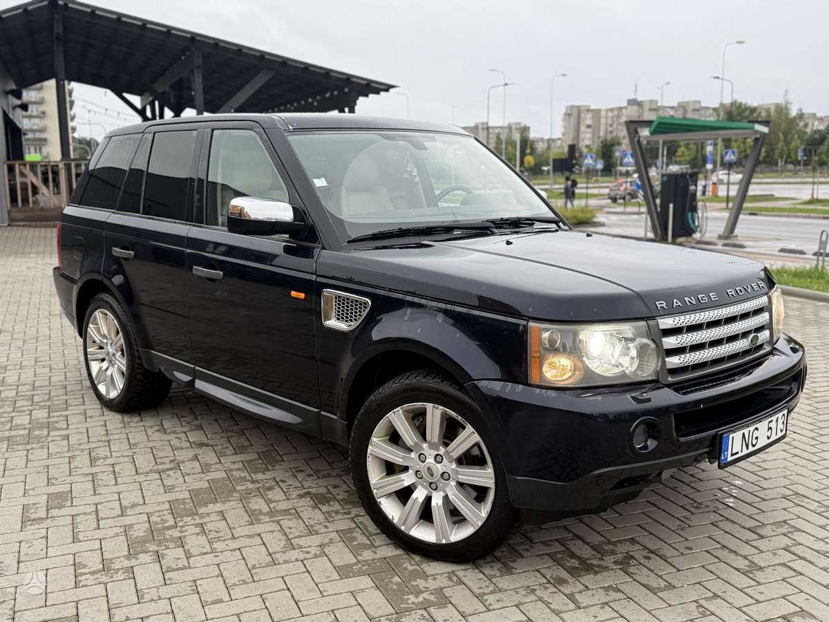 Land Rover 2009 — rear view