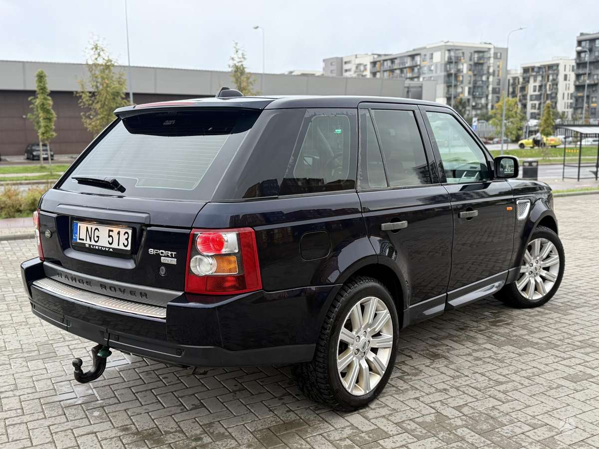 Land Rover 2009 — engine 3628 cm³, 272 HP (200kW)