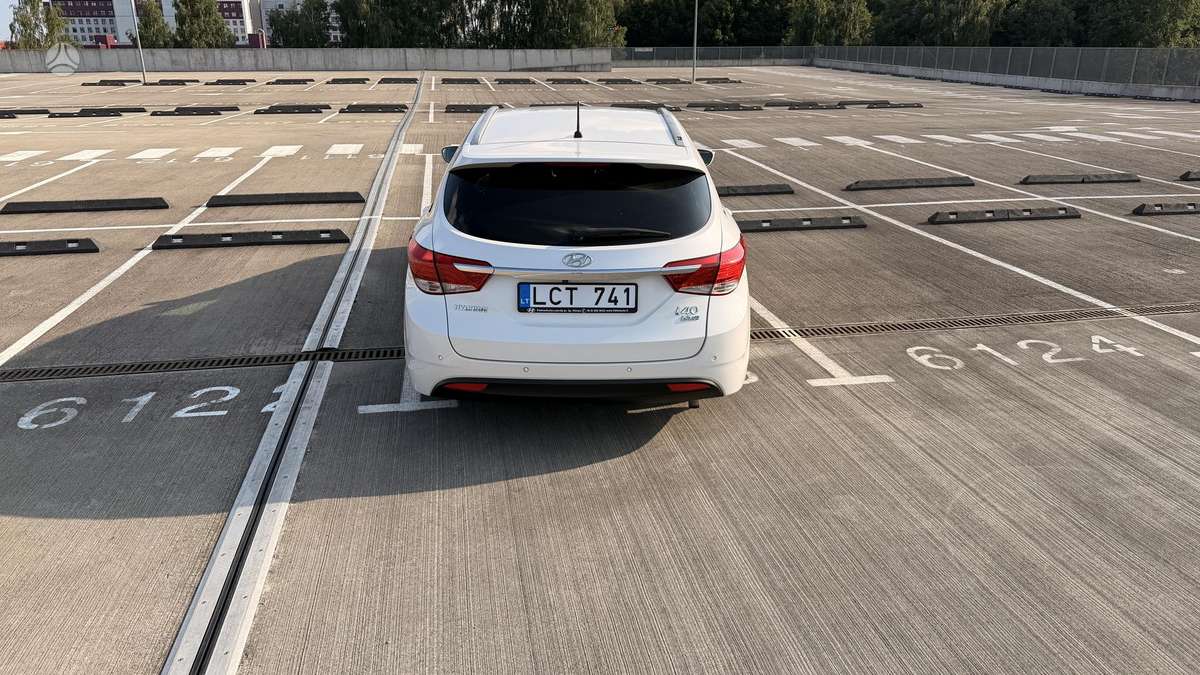 Hyundai i40 2012 — photo 12