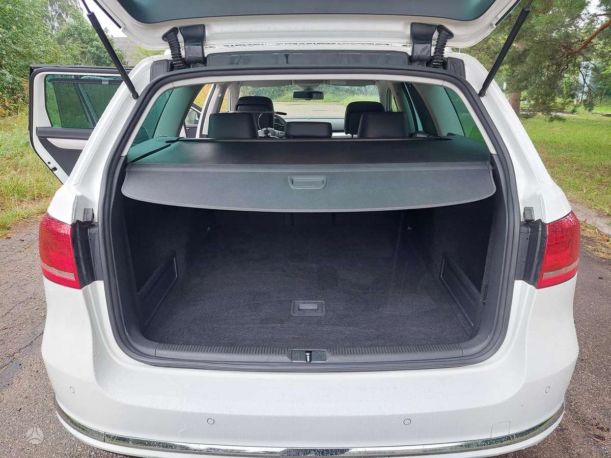 Volkswagen Passat 2012 — photo 15