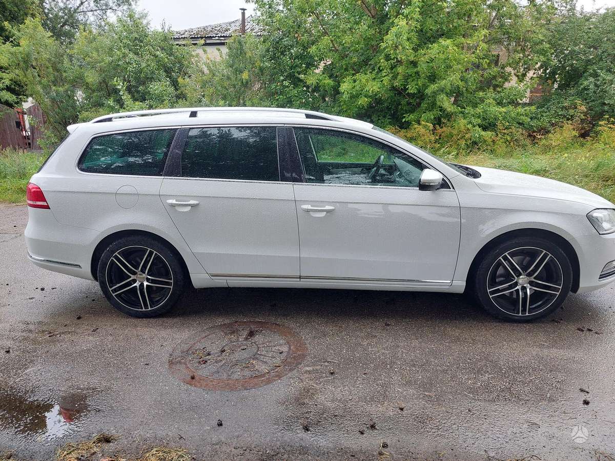 Volkswagen Passat 2012 — photo 6