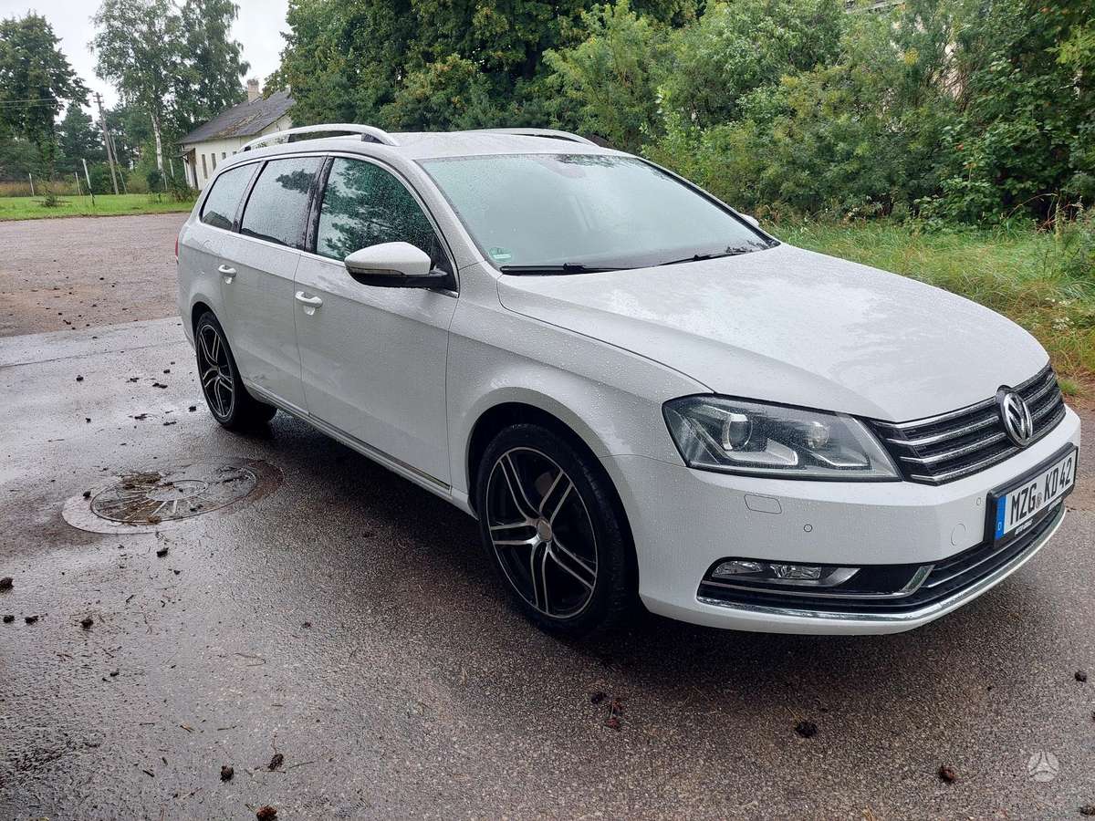 Volkswagen Passat 2012 — photo 7
