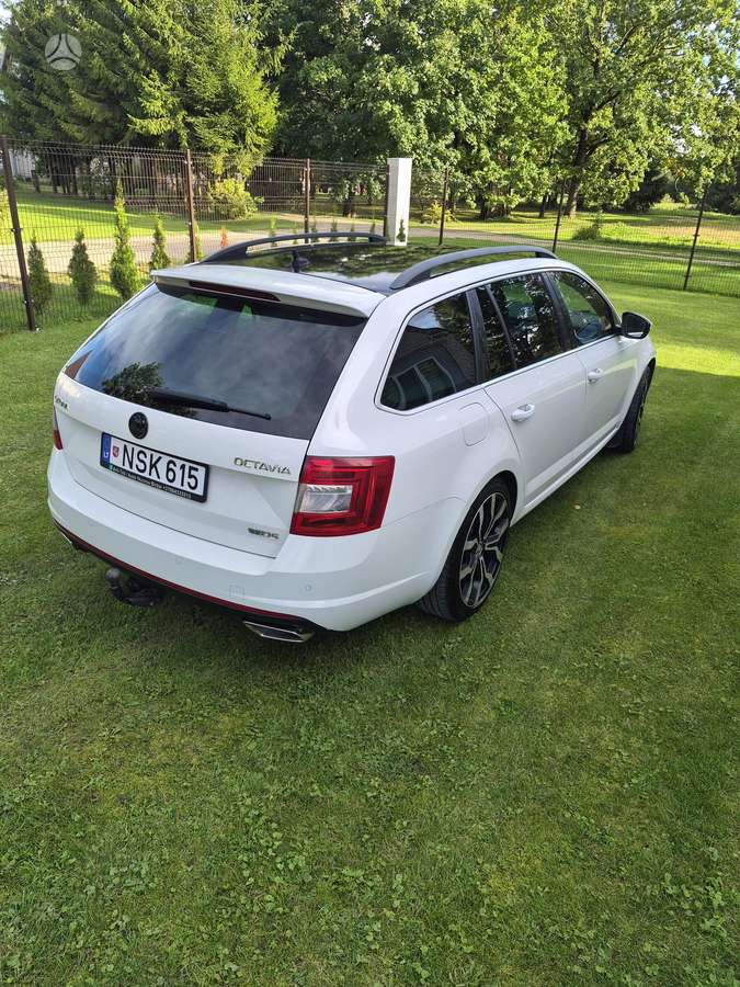 Skoda Octavia 2014 — вигляд ззаду