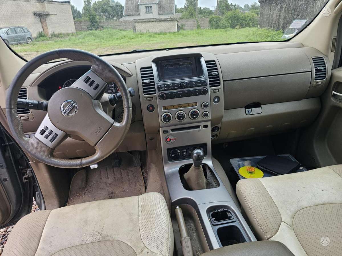 Nissan Pathfinder 2005 — photo 12