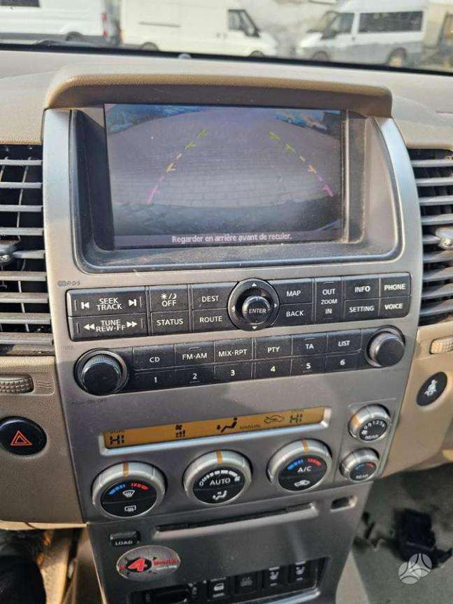 Nissan Pathfinder 2005 — photo 18