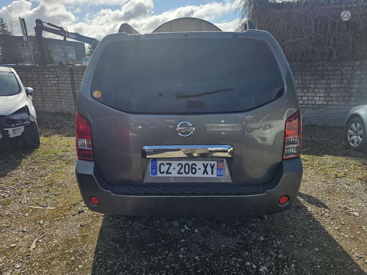 Nissan Pathfinder 2005 — photo 26