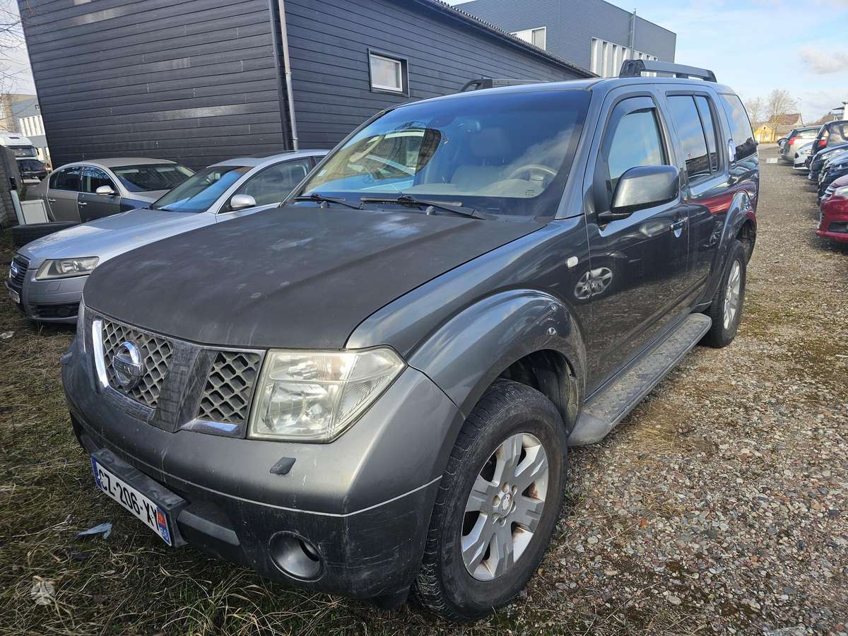 Nissan Pathfinder 2005 — photo 30