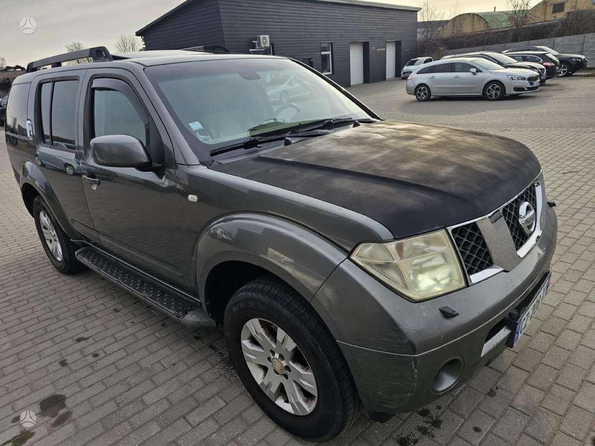Nissan Pathfinder 2005 — photo 6