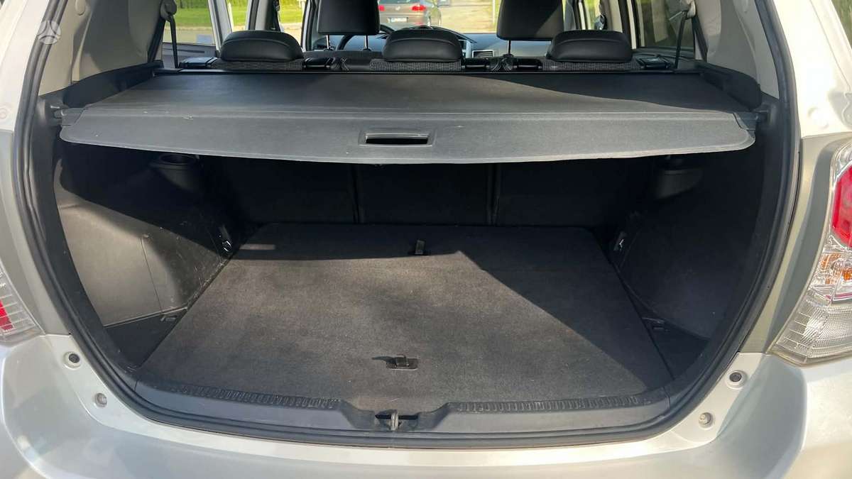 Toyota Verso 2013 — photo 14
