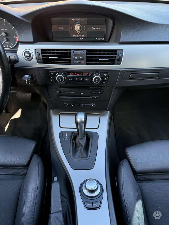 BMW 330 2007 — photo 12