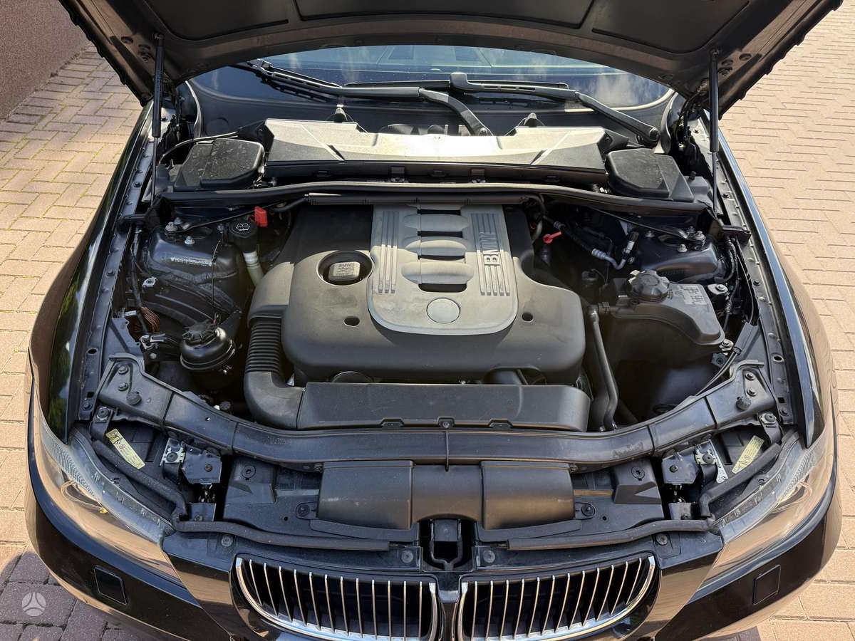 BMW 330 2007 — photo 24