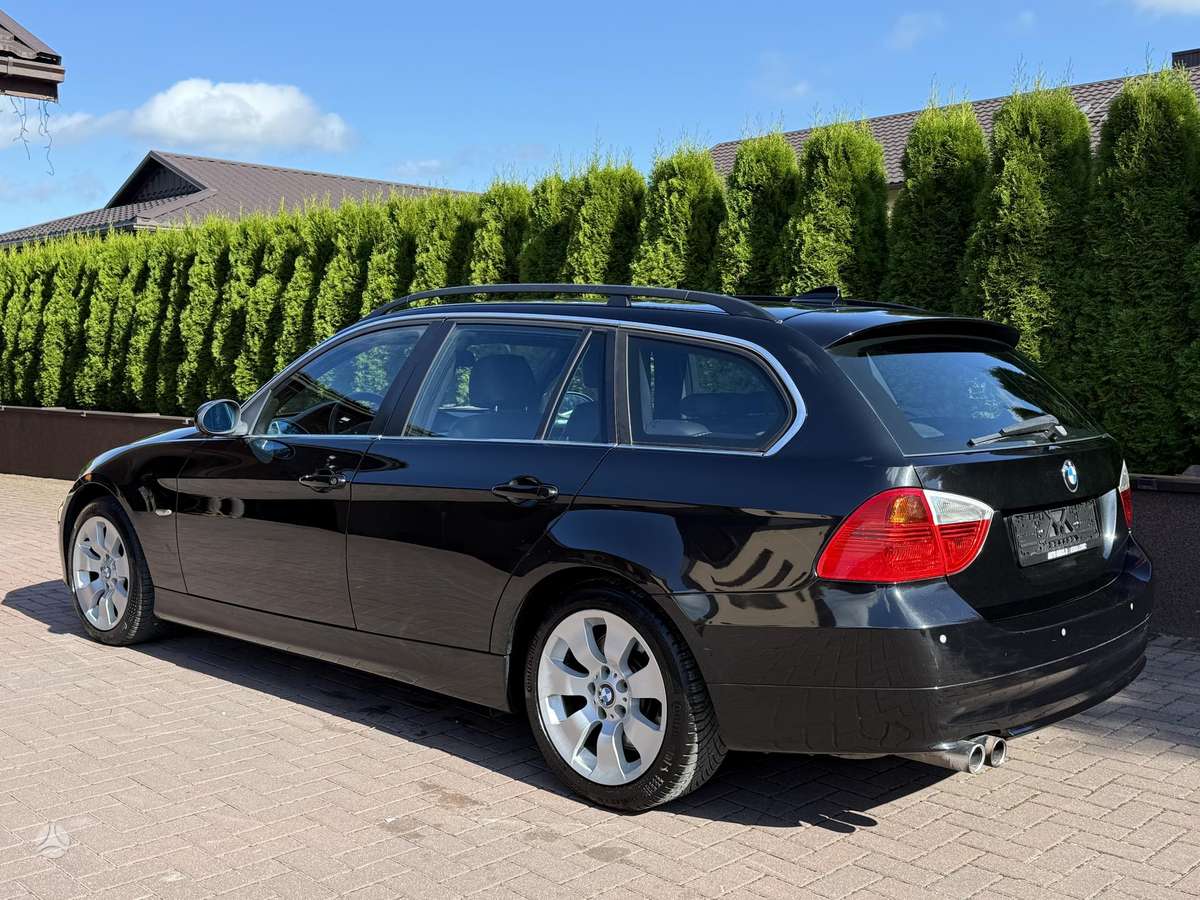 BMW 330 2007 — engine 2993 cm³, 231 HP (170kW)