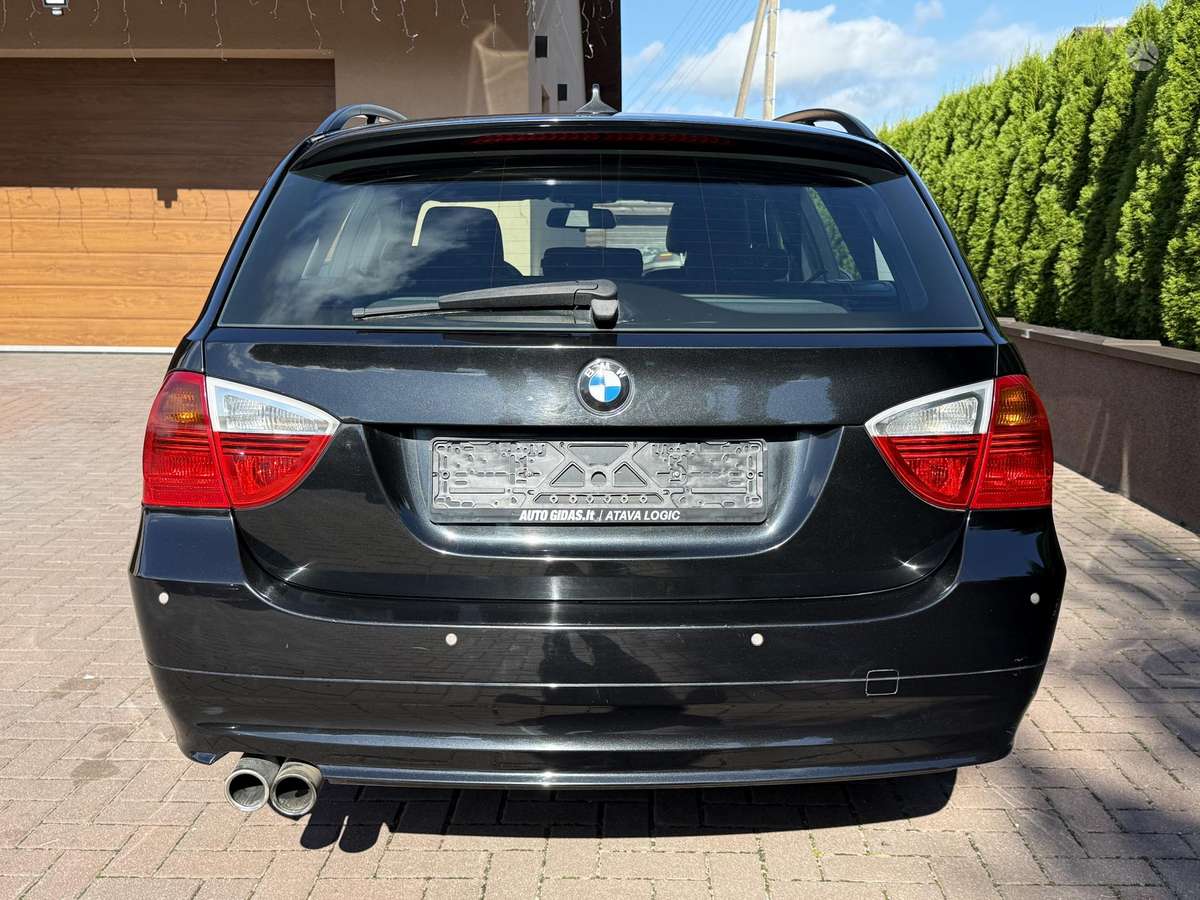 BMW 330 2007 — photo 8