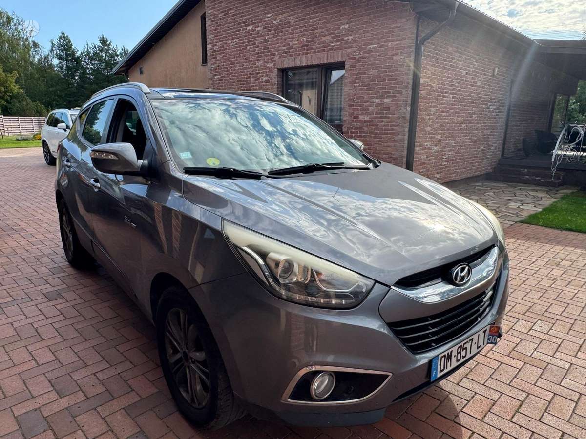 Hyundai ix35 2014 — rear view