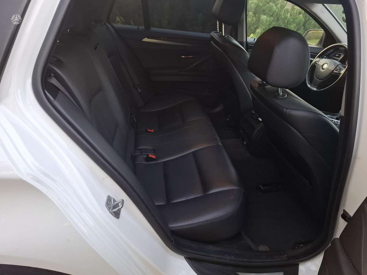 BMW 525 2015 — photo 17