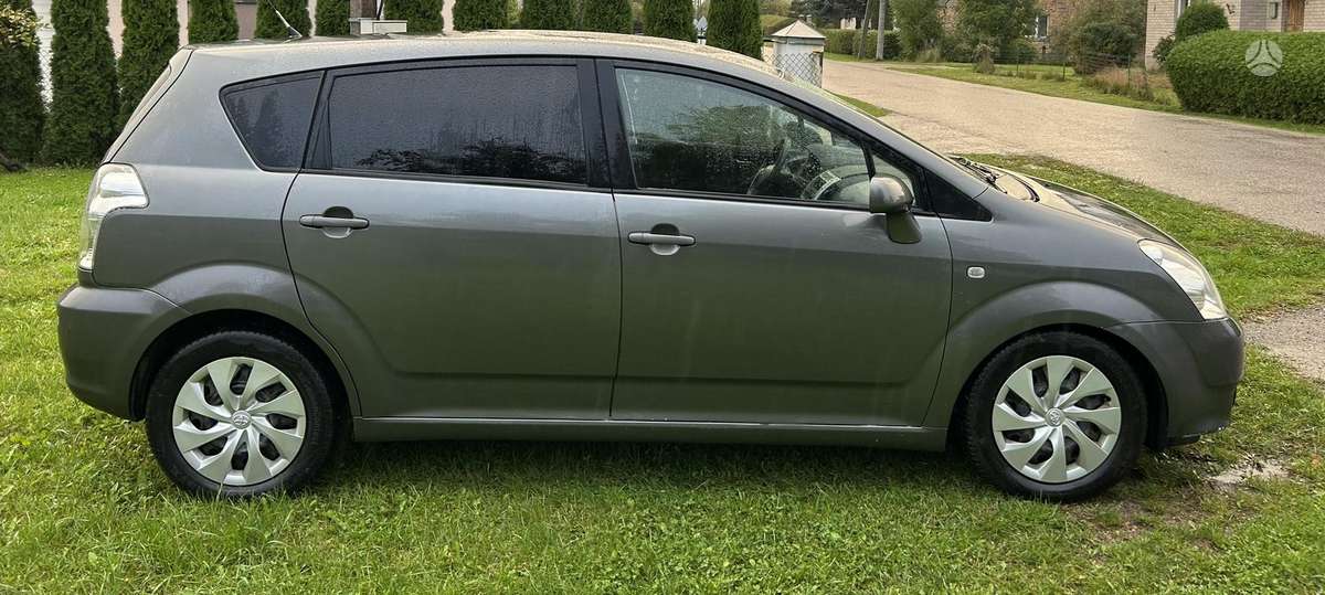 Toyota Corolla 2006 — салон