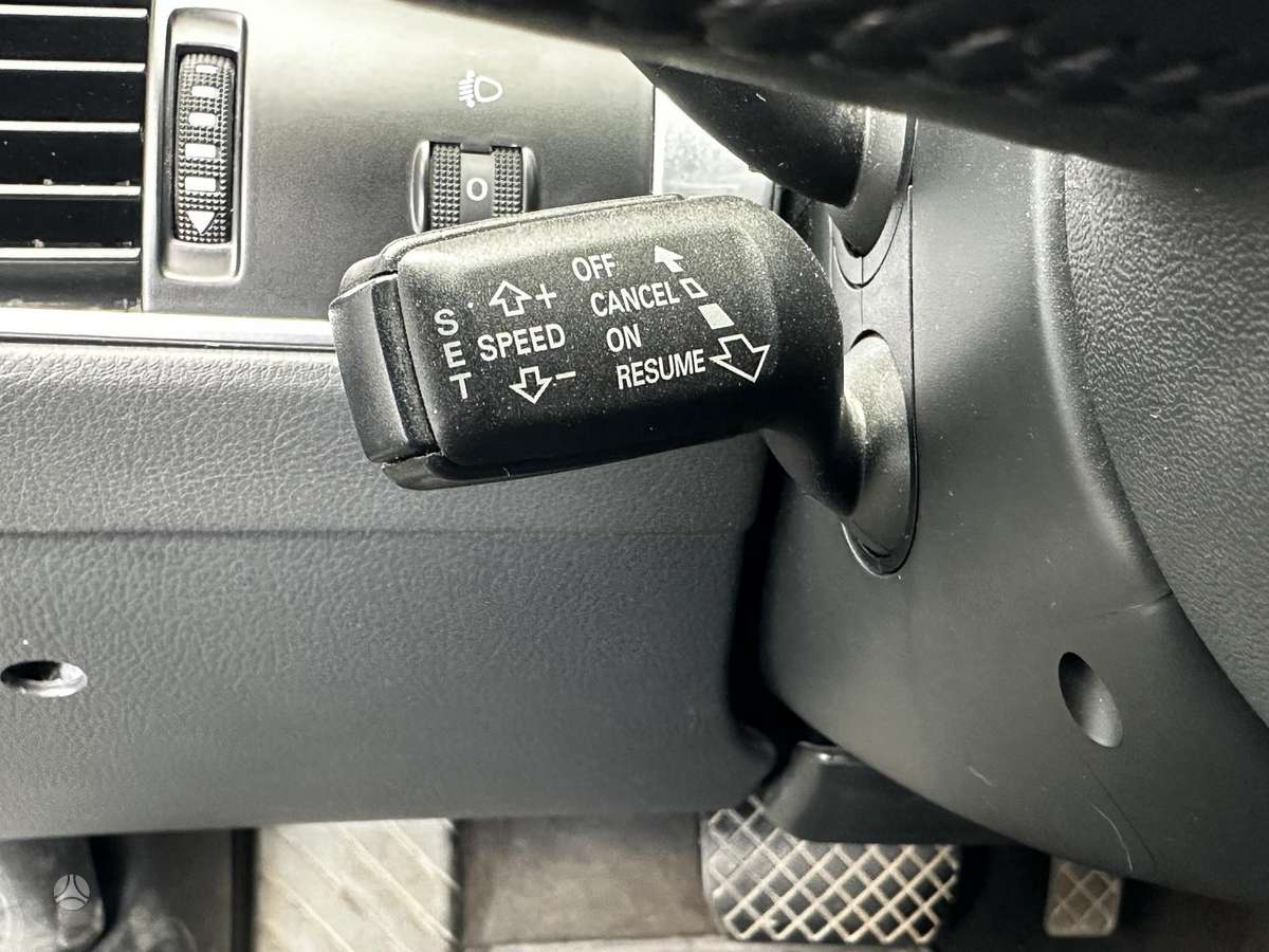 Audi A6 2010 — photo 11