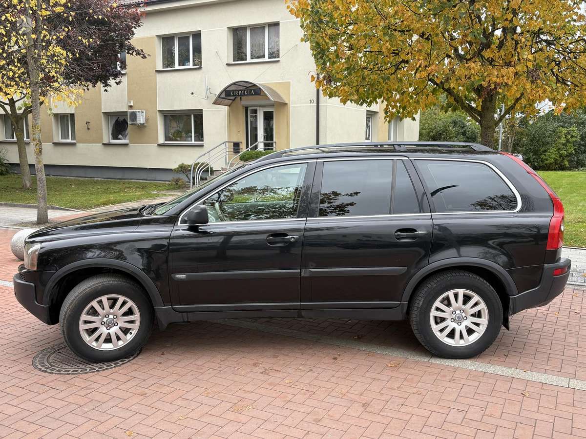 Volvo XC90 2004 — вигляд ззаду