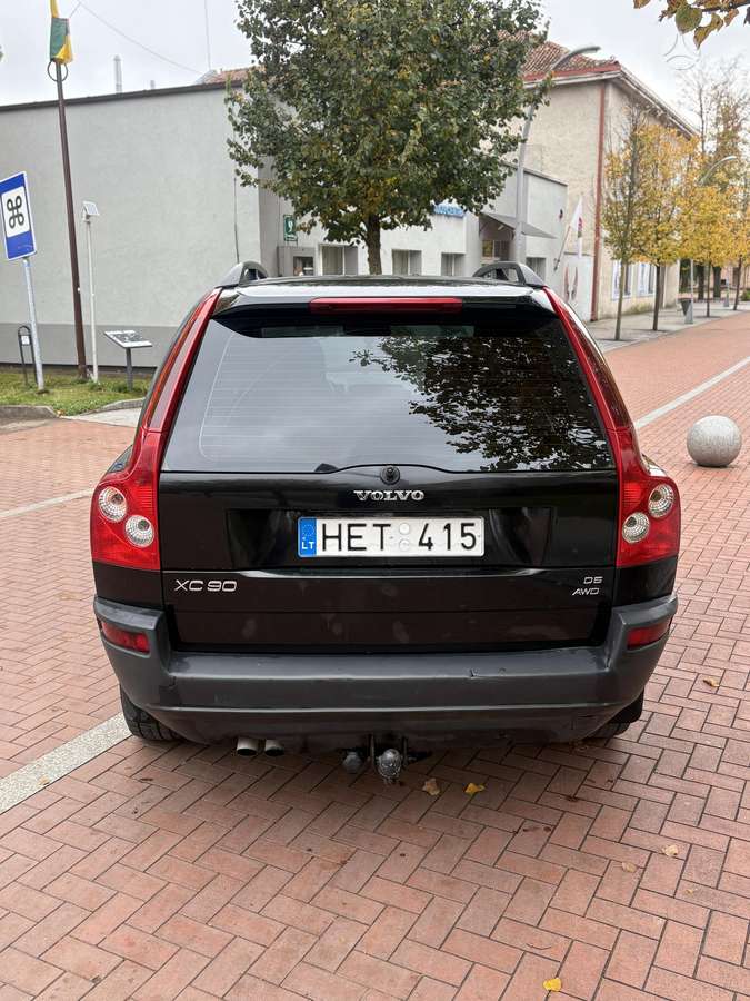 Volvo XC90 2004 — двигун 2401 cm³, 163 HP (120kW)
